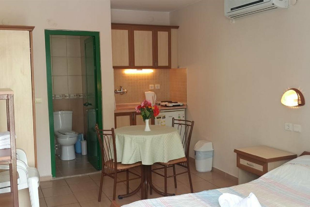 Avlu Apartments 1 İçmeler Extérieur photo
